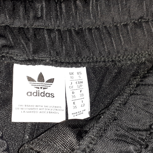 Adidas Women's Track Pant Love Heart Detail - Picture 9 of 10